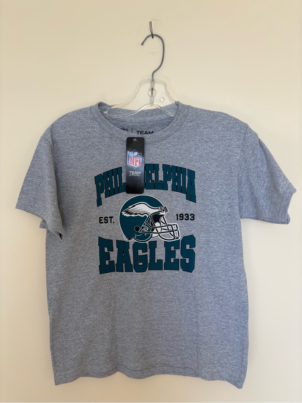 New With Tags NFL  Philadelphia Eagles  Kids Gray Graphic T-Shirt Size M unisex
